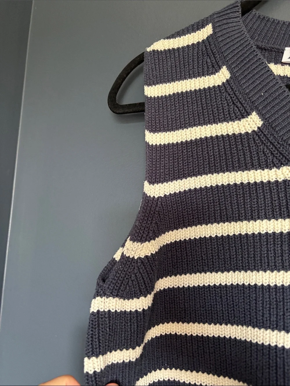 Zara Navy and White Striped Knit Vest - Picture 3 of 6